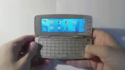 Nokia 9300 com.: Младший брат