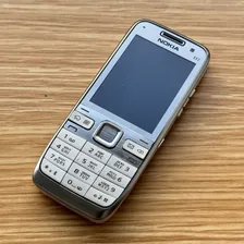Nokia Мобильный телефон E52, белый