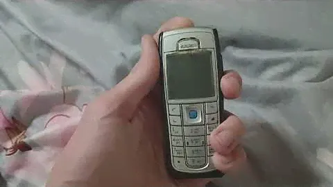 Просто мобильный телефон нокиа 6230i